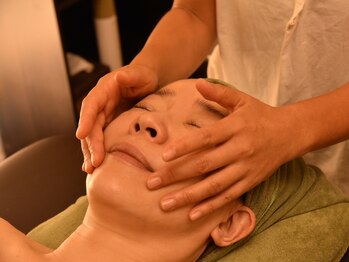 セラピー 北千住(Therapy)/マシン&ハンドフェイシャル