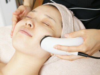 アプリコーゼ(APRIKOSE)/超音波リフトでエイジングケア☆