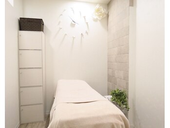 レクラ(re:cura)/明るい個室で施術♪