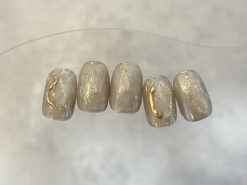 奥行きゴールドニュアンス