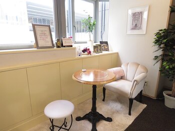 フォーティープラス(FORTY+)/丁寧なカウンセリング空間