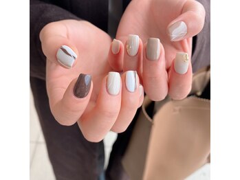 スカイ ネイル アンド アイ(SKY)/