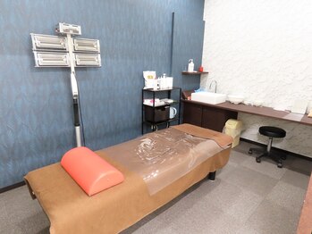 ほねつぎ 平成けやき通り鍼灸接骨院/個室のエステルームも完備!