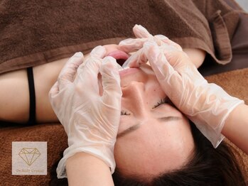 ドクターボディクリスタル(Dr.Body Crystal)の写真/【たるみ改善専門】口コミ4.93★リピート率90%越えの"美骨形成術"で諦めかけていたお悩みにアプローチ!