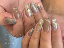 ホワイト(WHITE)/