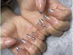 Diva_nail.$