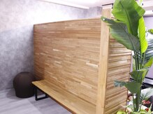 はたらくからだ研究所/待合スペース