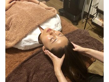 プレッシュ(Presh)/【ヘッドスパ】肩こりマッサージ