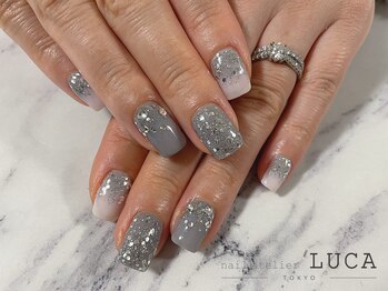 ネイルアトリエルカ(nail atelier LUCA)/R-56 冬っぽラメグラネイル