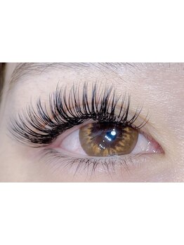 ボリュームのある目元にしたい