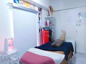 ホーミー(Homie)の写真/毛穴&ニキビでお悩みの方に◎お肌への刺激・乾燥を最小限に留めた"陶肌ピール"で毛穴レスのうる艶美肌へ+*