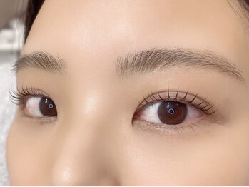 アイラッシュ フロウ(eyelash Flow)の写真/お一人お一人に似合わせたまつげパーマをご提供☆自まつげを最大限に活かして、瞳を大きく見せます!