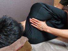マッサージ/ヘッド/小顔/整体/肩こり/骨盤矯正