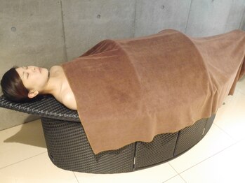 サロンドエス(Salon de es)の写真/【結果重視】寝たまま痩身☆理想ボディを手に入れる！デトックス全身キャビ痩身120分￥10,000