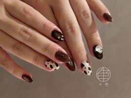 牛柄ネイル