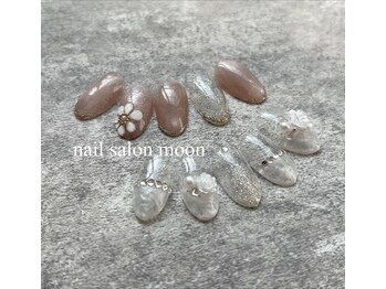 定額デザイン^ - ^