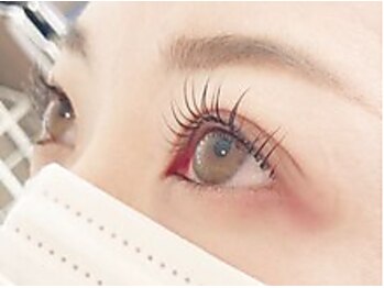 ピュット(pyt)の写真/【朝9時から営業】第一印象は目元から！あなたの顔に似合わせて眉毛・まつ毛を整え、垢抜け顔に導きます♪