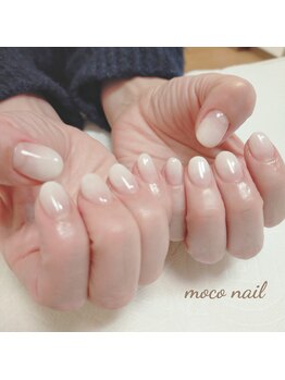 モコネイル(moco nail)/ホワイトグラデーション