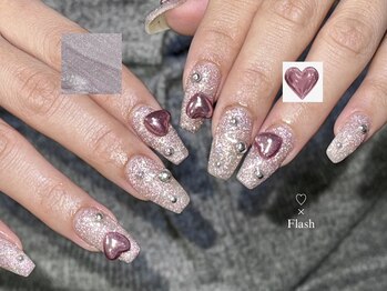 フラッシュハートネイル