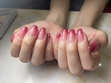 グロッシー ネイル 爪屋(Glossy nail)/施術者　トップネイリストCHIAKI