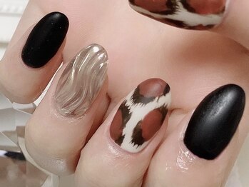 アンボワーズ(Amboise)/ヒョウ柄×うねうね