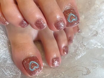 リリー(Liliy)/♪ラメグリッターフットネイル♪