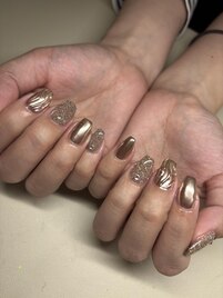 mirror nail