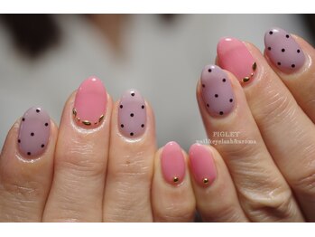 ネイルアンドアイラッシュアンドアロマ ピグレット(PIGLET)の写真/【サンプルデザイン多数取り揃え★】お気に入りのデザインで、指先からキレイとワクワクをゲットしよう♪