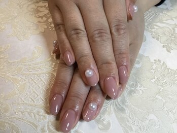 トパーズネイル(Topaz nail)/ストーンネイル