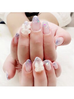 フローラ/キラキラネイル