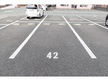 イロハ(IROHA)/駐車場42も停めれます。
