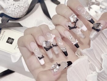 メイプルジェム(Maplegem)/ゴテゴテ甘めネイル