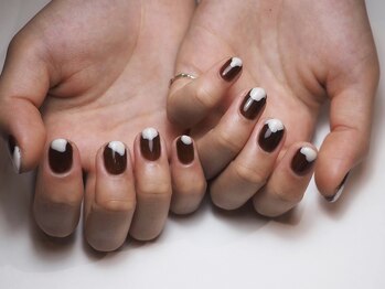 ミーナネイル(miinanail)/カフェオレネイル