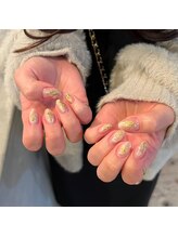 リルム(Relum)/ゴールドニュアンスネイル☆