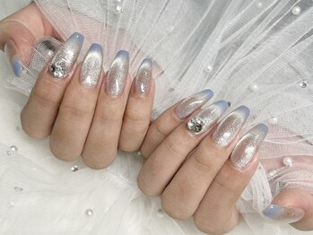 ルルネイル(Rurunail)/フラッシュマグにブルーグラデ