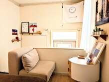 身体調整かわしま/ソファーでお話を伺います