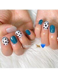 アニマル柄ネイル