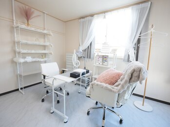 ノアラネイル(NoaRaNail)の写真/【完全プライベート空間】初めての方でも安心！日常を忘れる上質な空間で心身ともにリラックス♪