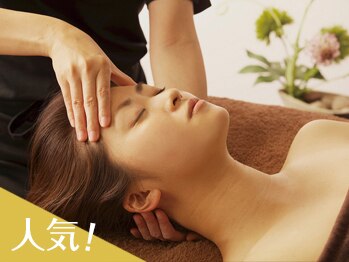 【当店人気No.1★相乗効果で小顔】　肩甲骨はがし+首肩こり改善+美小顔　60分