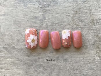 　上品フラワーネイル