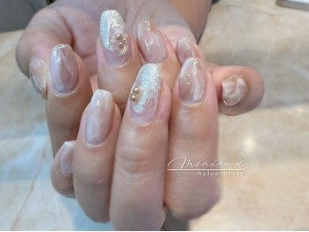 ミニュー(Minieux)/ナチュラルニュアンス