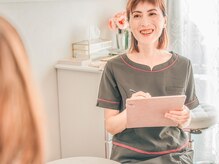 フローラ(FLORA)/カウンセリング風景