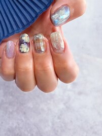 個性派ニュアンスネイル