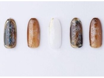 はあとねいる 関店の写真/【はあとねいる関店】垢抜けは指先から☆個性を彩る上品ネイルで指先から美人に☆豊富なサンプルあり◎