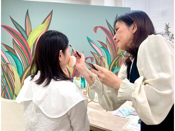 コール(COR)/施術後のお出かけにメイクも！