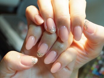 マミーシグネイル(Mammysig Nail)の写真/【パラジェル取り扱い◎】シンプルの中にもかわいらしさ/上品さが光る指先に☆OLさんにもオススメ♪