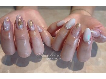 ミニュー(Minieux)/アシメネイル/リュクスコース