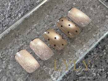 リリー ホリエネイル(LYLY HORIE nail)/マグフラ/定額