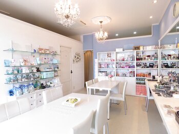 レポス トータルビューティサロン(Repos)/おうちケア用もコスメショップで