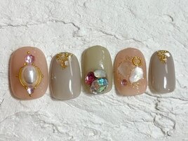 ビジューシェルキラキラ￥9000